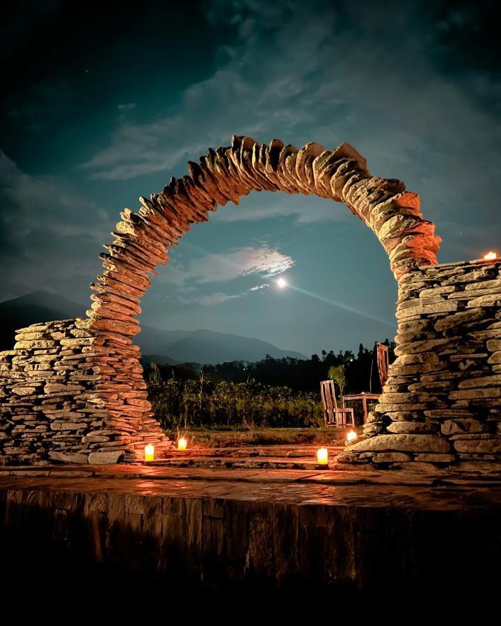 Osho Himalayas Wellness Resort Kangra Exterior foto