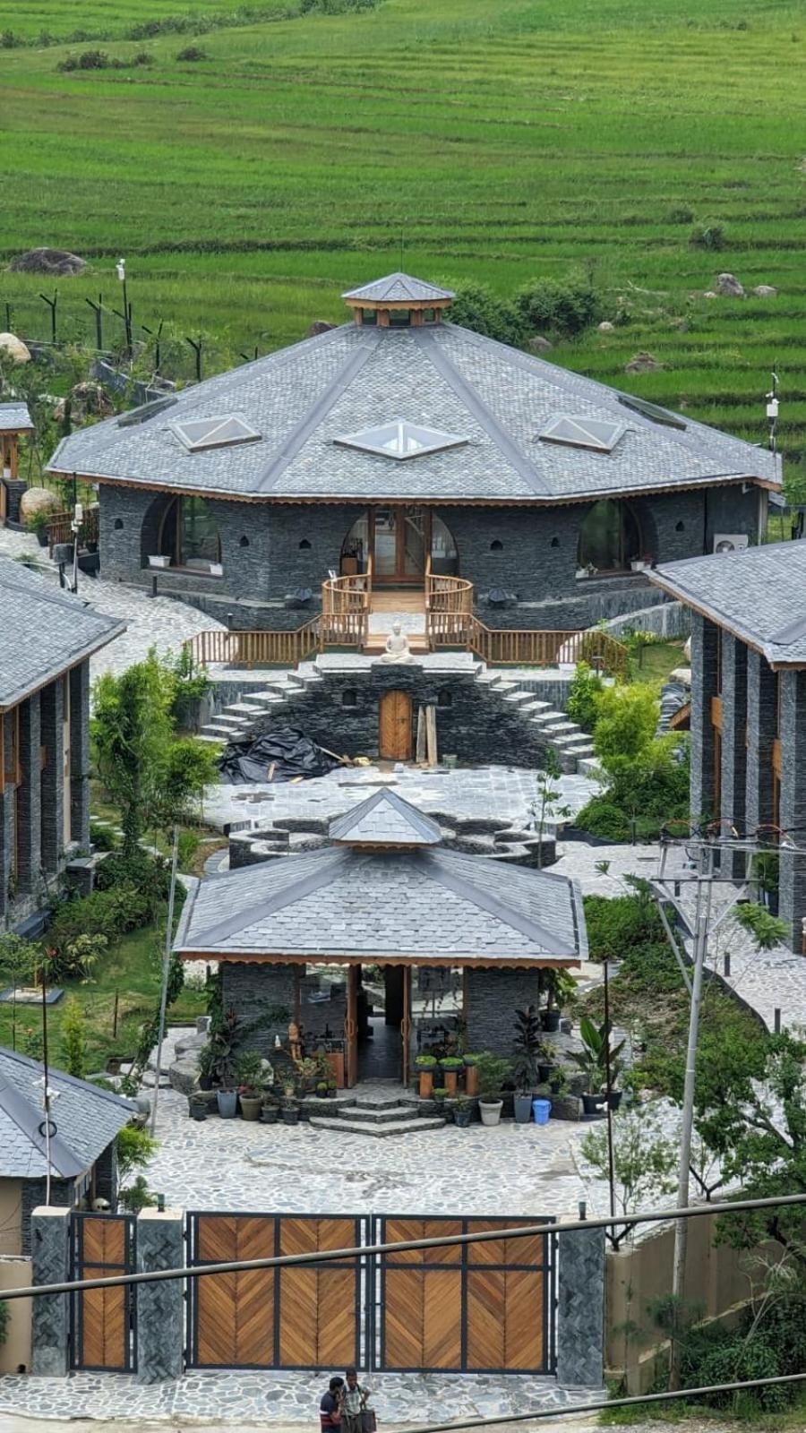 Osho Himalayas Wellness Resort Kangra Exterior foto
